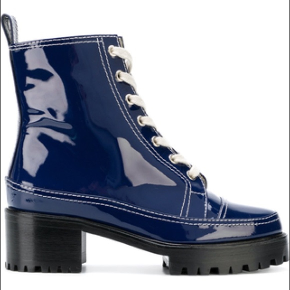 nicole saldana combat boots
